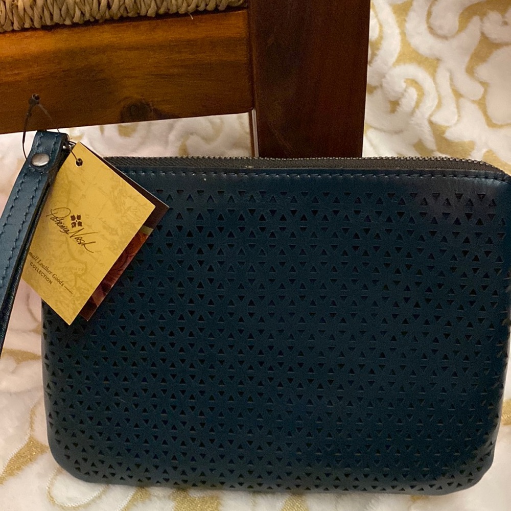 NWT Patricia Nash Wristlet